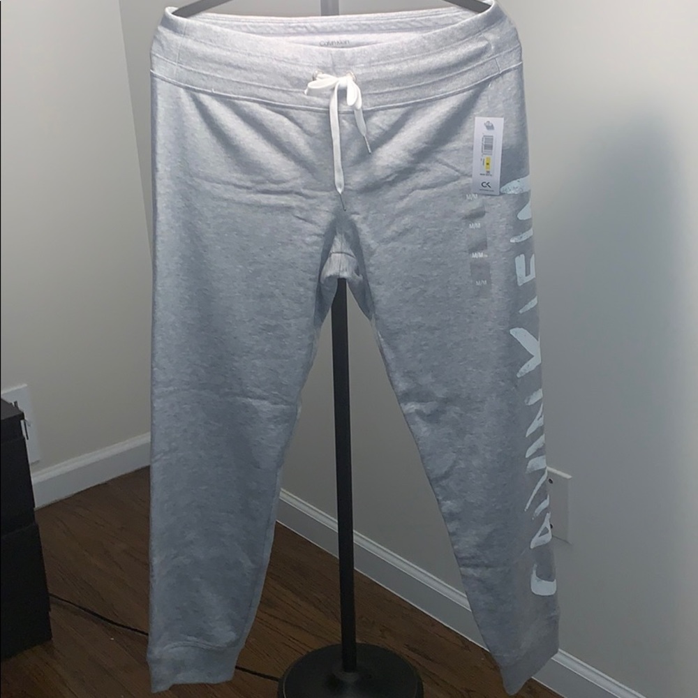 Calvin Klein gray joggers sz (M)/ NWT